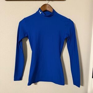 Under Armour Kids Size S/M Blue Long Sleeve Thermal Shirt